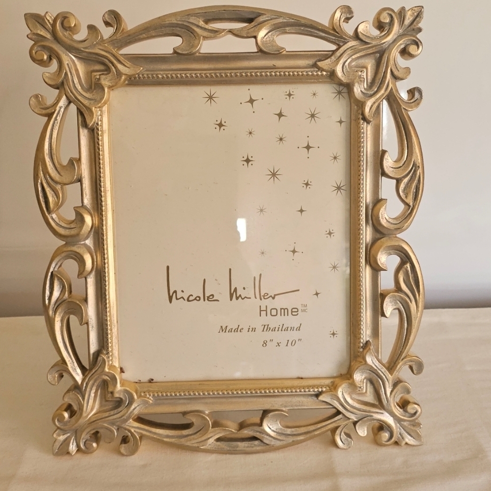 Nicole Miller Elegant Gold Picture Frame